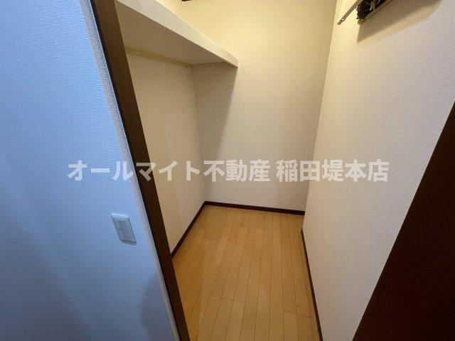 稲城市矢野口のアパートの収納