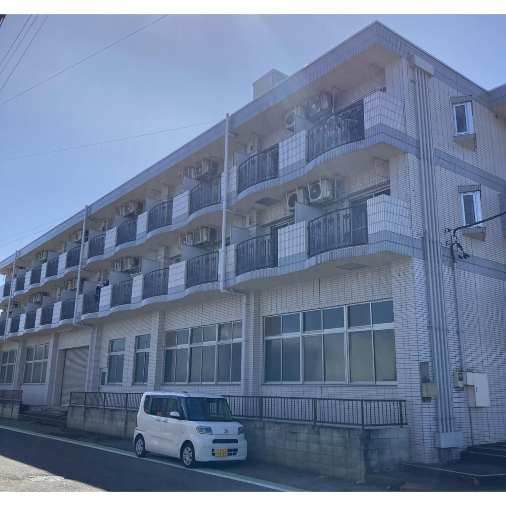 長島ビルの外観