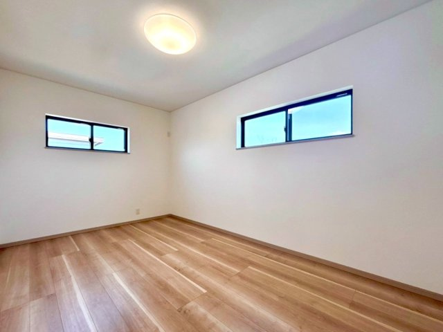 鯖江市東鯖江4丁目　B棟