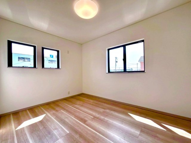 鯖江市東鯖江4丁目　A棟