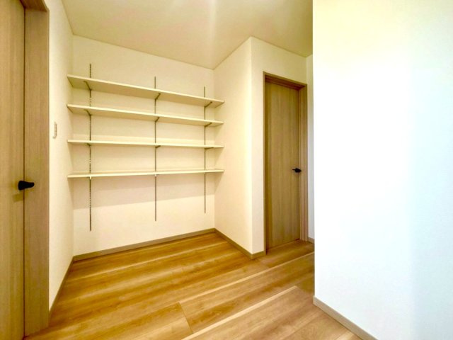 鯖江市東鯖江4丁目　A棟