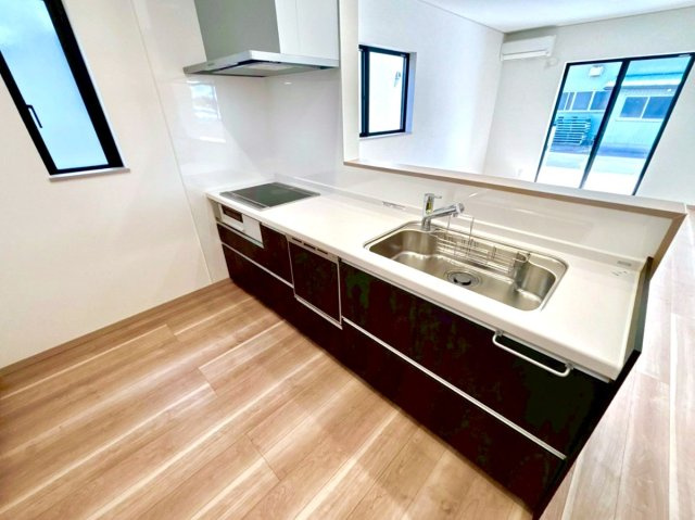 鯖江市東鯖江4丁目　A棟