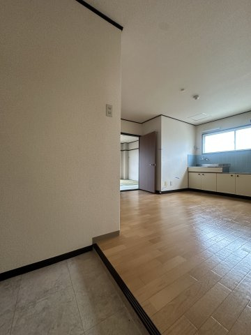 伸晃マンションの玄関