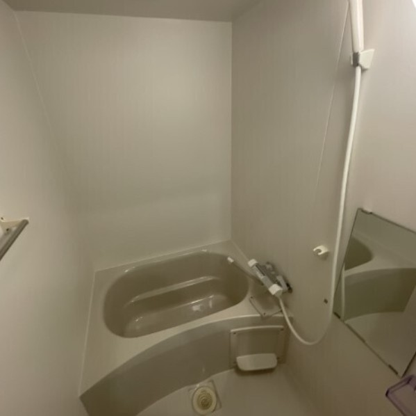 ジーメゾン北越谷ウエストの浴室