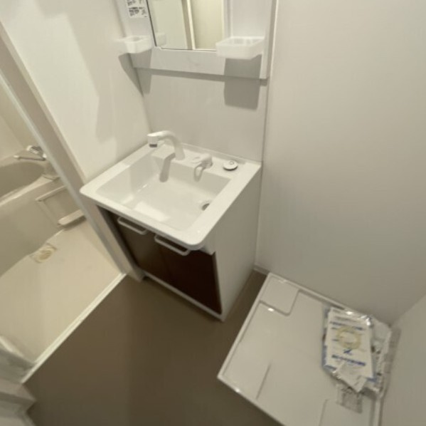 ジーメゾン北越谷ウエストの独立洗面台