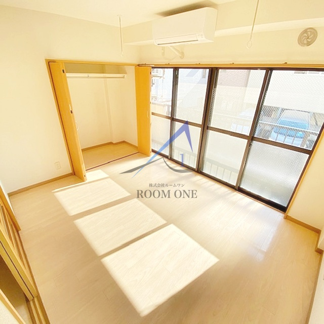 サンノウヤサクビルの居間・リビング|洋室のお部屋です。