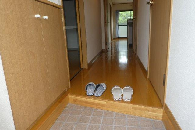 シャンドフルールの玄関