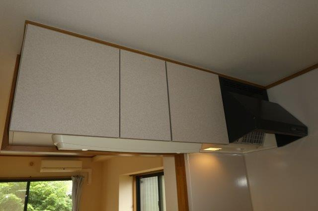 シャンドフルールのキッチン|キッチン上収納