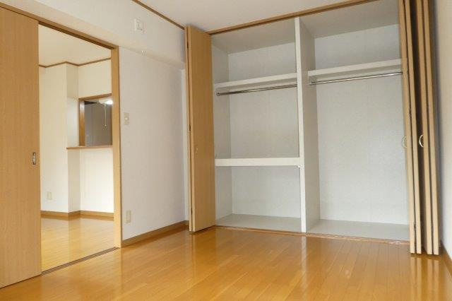 シャンドフルールの収納|洋室