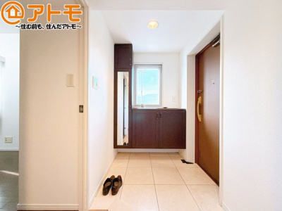 【玄関】 | ファミール幸町 | 玄関は収納付きで使い勝手良好♪見た目もすっきり♪