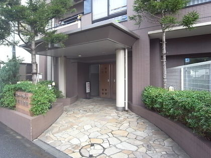 エヴァ―グリーン綾瀬１番館のエントランス|エヴァ―グリーン綾瀬１番館：スーパーやコンビニ近く買物便利！