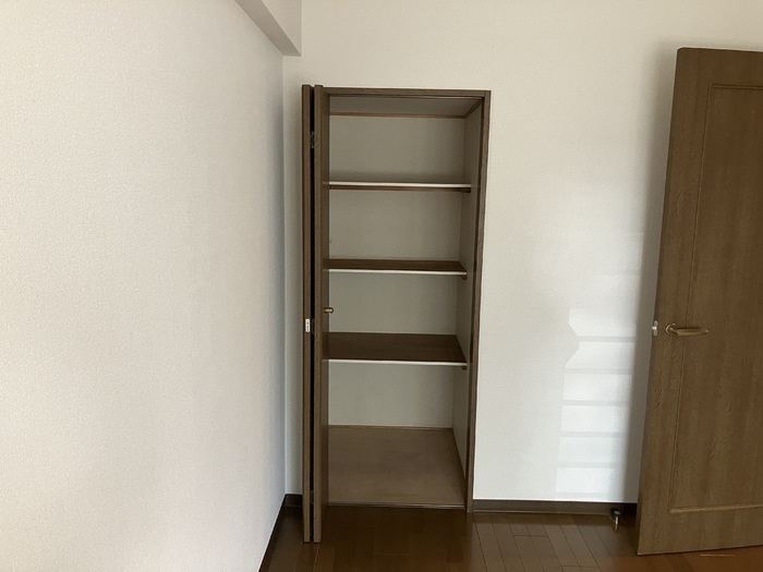 プラザハイツ二ツ屋F棟の収納