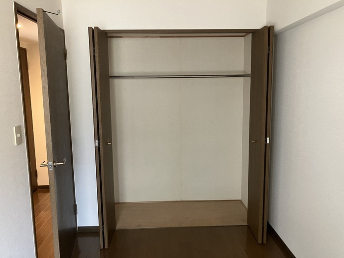 プラザハイツ二ツ屋F棟の収納