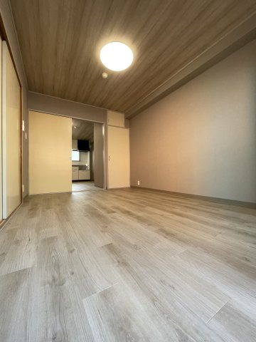 MTハイツ1stの居間・リビング