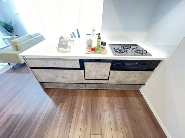 ファミール大和八木畝傍苑のキッチン|リビングまで見渡せる安心の間取り