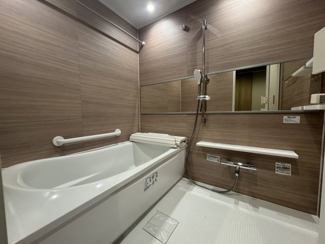 ライオンズステージ東陽町の浴室|浴室乾燥機付きのユニットバスです♪