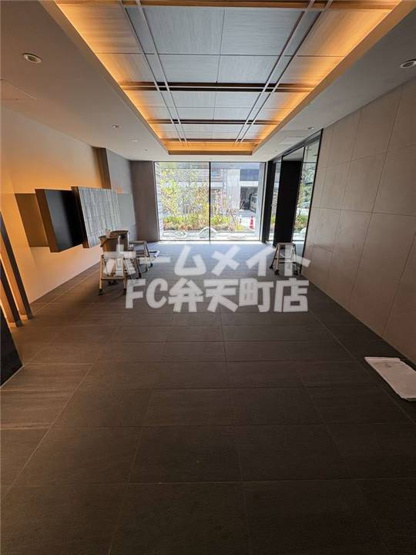 【エントランス】 | Louis Residence 弁天町