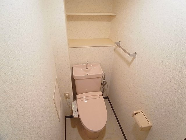 サンノーブル兵庫のトイレ|温水洗浄便座付きのトイレ