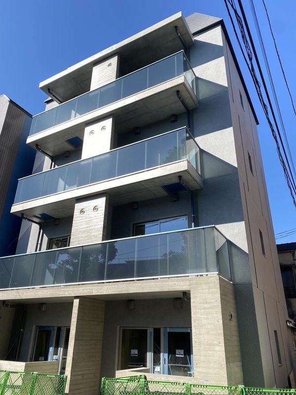 Sonorité池之端
