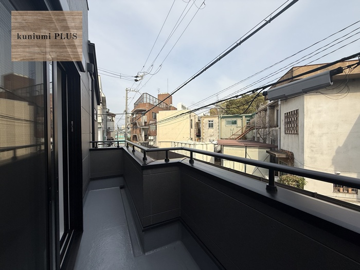 東大阪市西上小阪のバルコニー