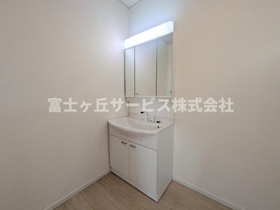 【独立洗面台】 | 磐田市見付 9期 新築一戸建て | 独立洗面台です