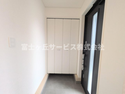 【玄関】 | 磐田市見付 9期 新築一戸建て | 玄関です
