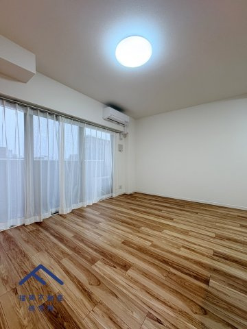アルファライフ博多の洋室