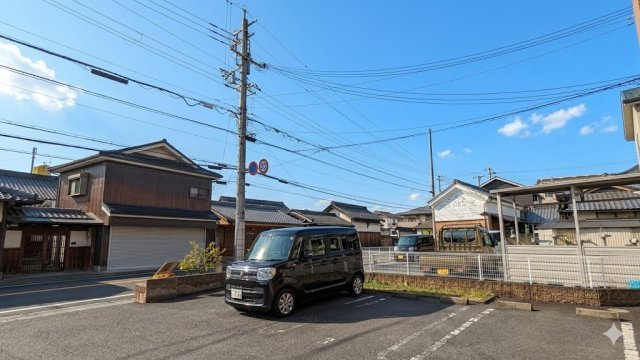 【駐車場】