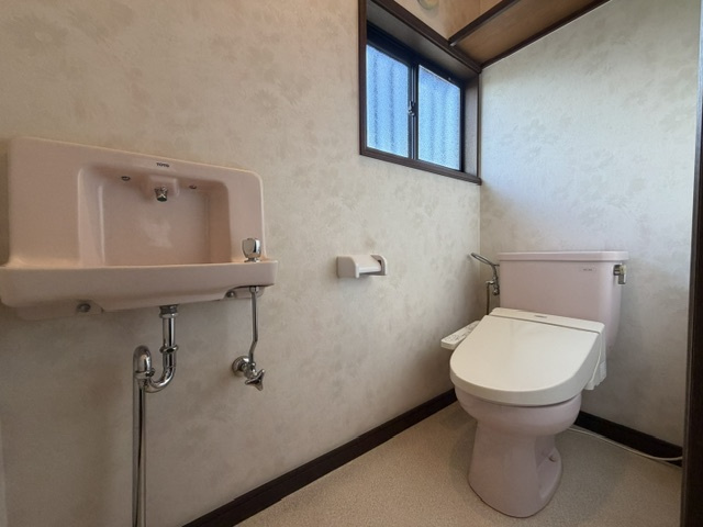 北諸県郡三股町大字宮村の中古一戸建のトイレ|1階