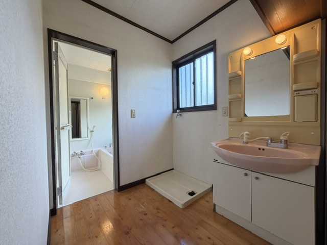 北諸県郡三股町大字宮村の中古一戸建の脱衣所