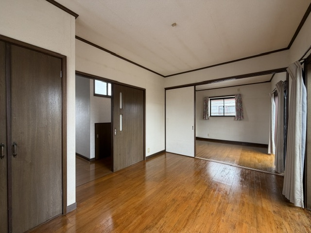 北諸県郡三股町大字宮村の中古一戸建の洋室|2階西側洋室