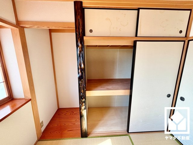 南区久世築山町の収納