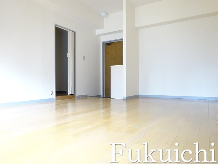 サウスサイド都立大学の居間・リビング