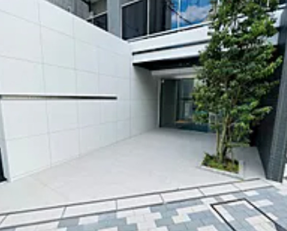 デュオステージ北千住Ⅱのエントランス