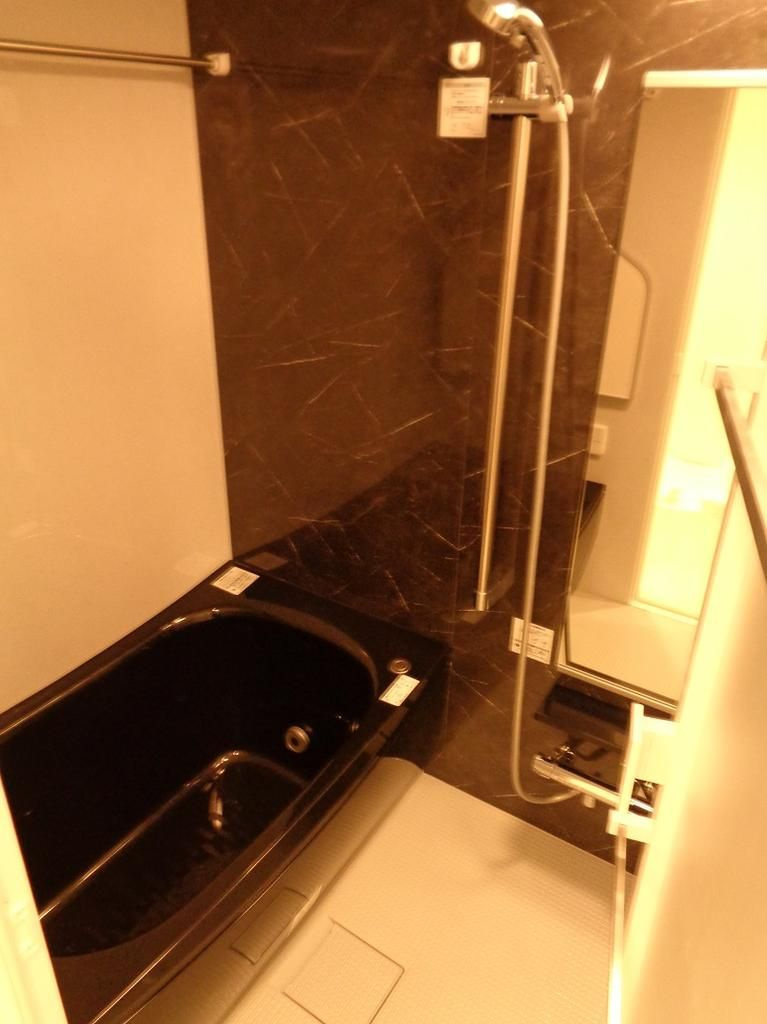 デュオステージ北千住Ⅱの浴室