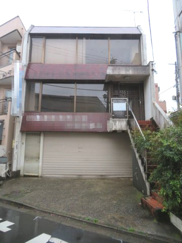 清瀬市松山１丁目のビル