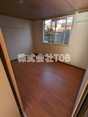 【洋室】 | ヤヨイユー | 洋室6帖※クリーニング中の写真