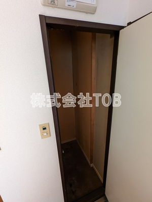 【設備】 | ヤヨイユー | 玄関トランクルーム※クリーニング中の写真※