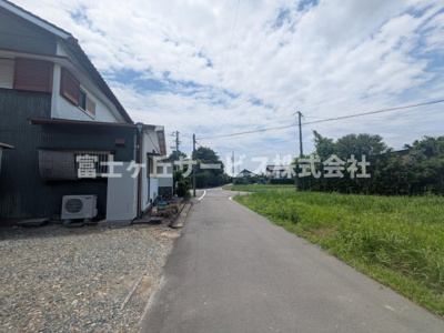 【前面道路含む現地写真】 | 磐田市前野 新築一戸建て | 前面道路です