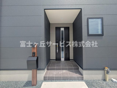 【エントランス】 | 磐田市前野 新築一戸建て | エントランスです