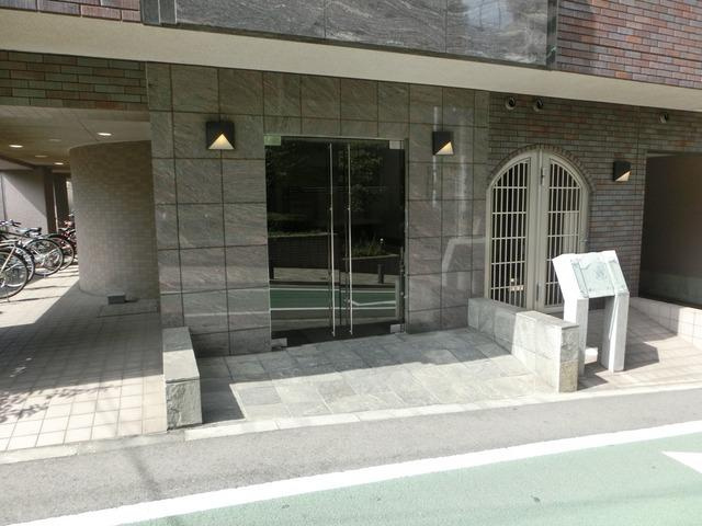 サンテミリオン目白のエントランス