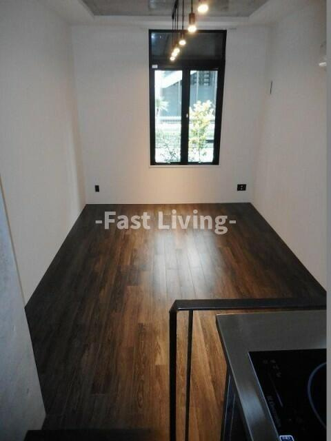 LAPIS　COURT　YOTSUYAの居間・リビング