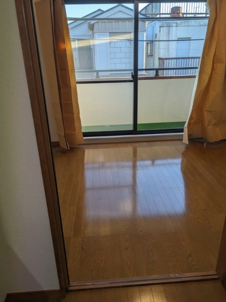 ファミール飛翔の洋室