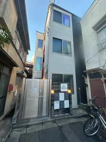 ＡＶＥＮＩＲ町屋の外観|外観です。