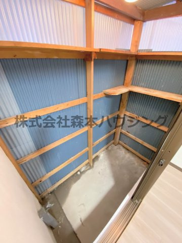 【バルコニー】 | 　寝屋川市高柳2丁目36テラス | 1階のテラススペースです