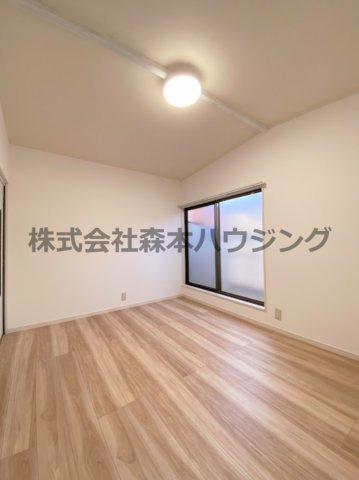 【洋室】 | 　寝屋川市高柳2丁目36テラス | 明るい洋室です
