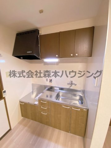 【キッチン】 | 　寝屋川市高柳2丁目36テラス | キッチンでお料理をお楽しみください