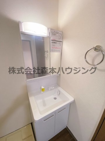 【独立洗面台】 | 　寝屋川市高柳2丁目36テラス | 独立洗面台あり、毎朝おしゃれに忙しい女性の方におすすめです