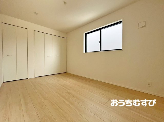 守山区川西第9(全1棟）の洋室