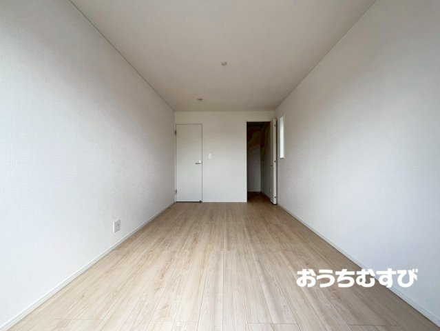 守山区川西第9(全1棟）の洋室